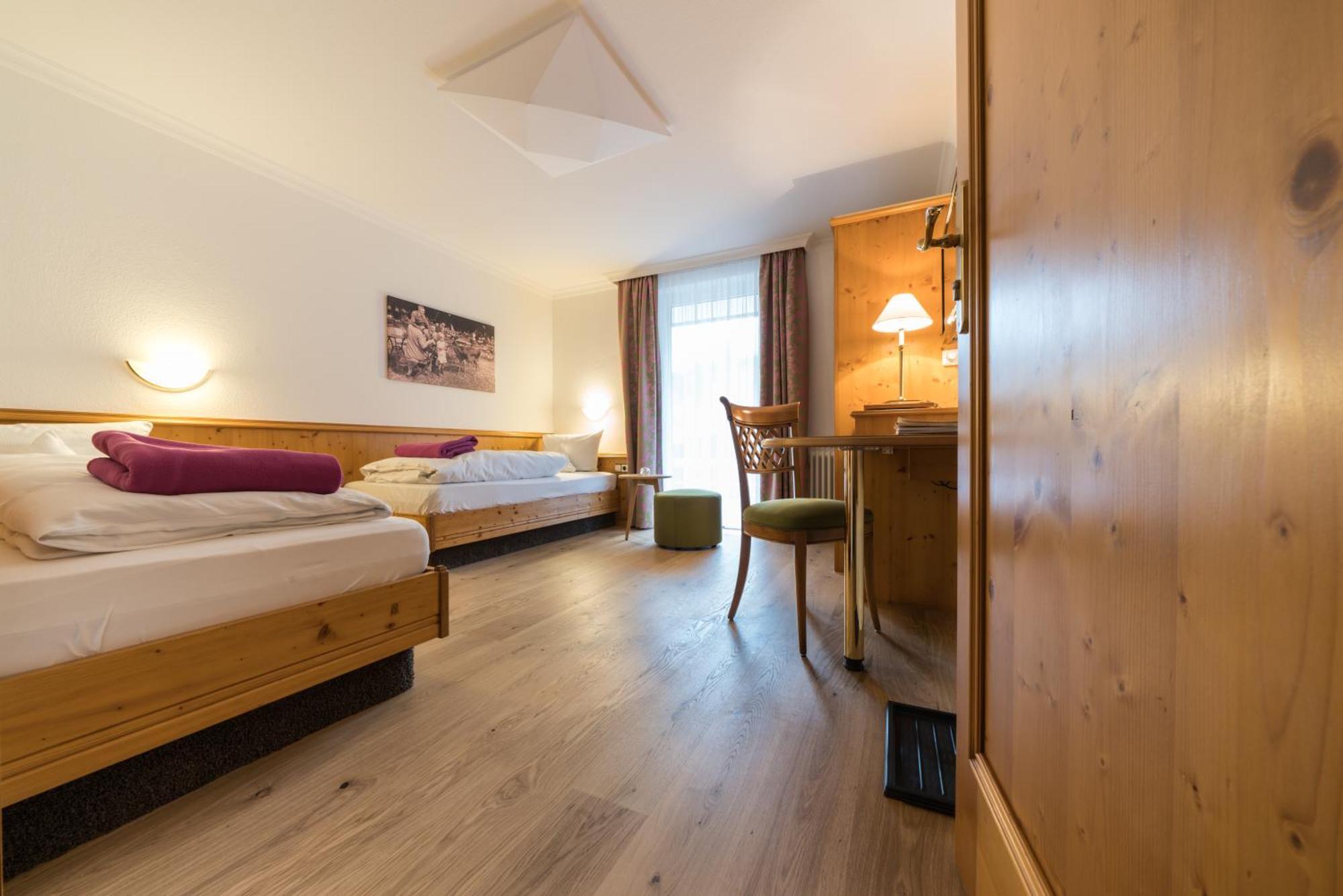 Naturparkhotel Adler Волфах Екстериор снимка